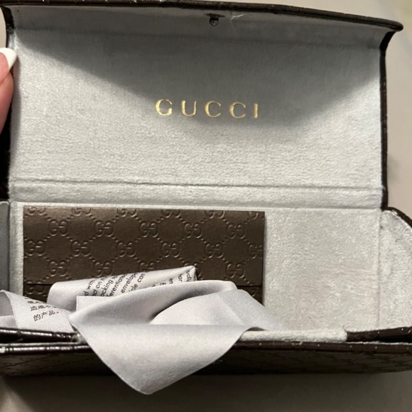 Genuine gucci sunglasses holder - Picture 5 of 6